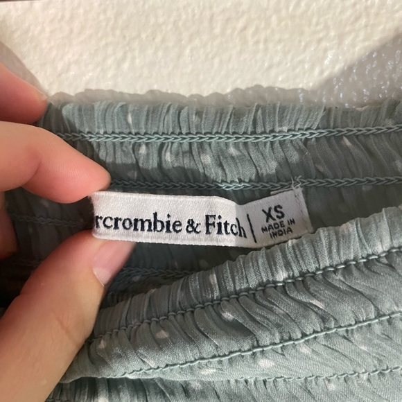 Abercrombie & Fitch XS Green Polka Dot Off the Shoulder Blouse Top - Picture 5 of 8